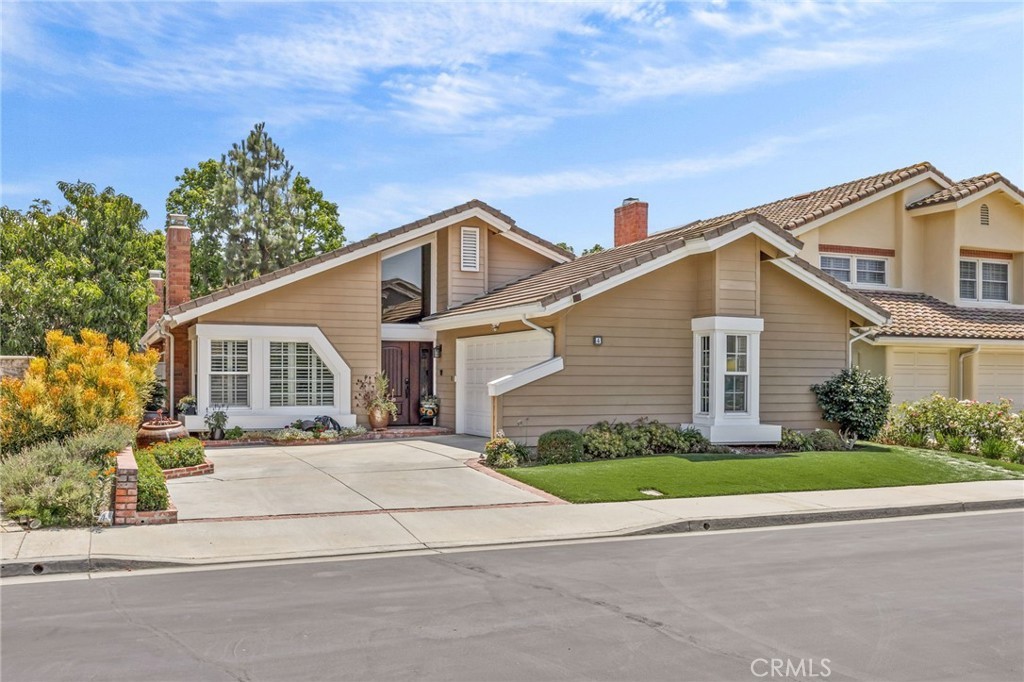 Irvine, CA 92620 | 4 beds| 2 baths | $1,850,000